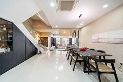 Parry Green (D19), Terrace #596116191